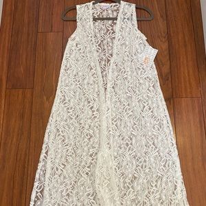 NWT Lularoe Lace Joy